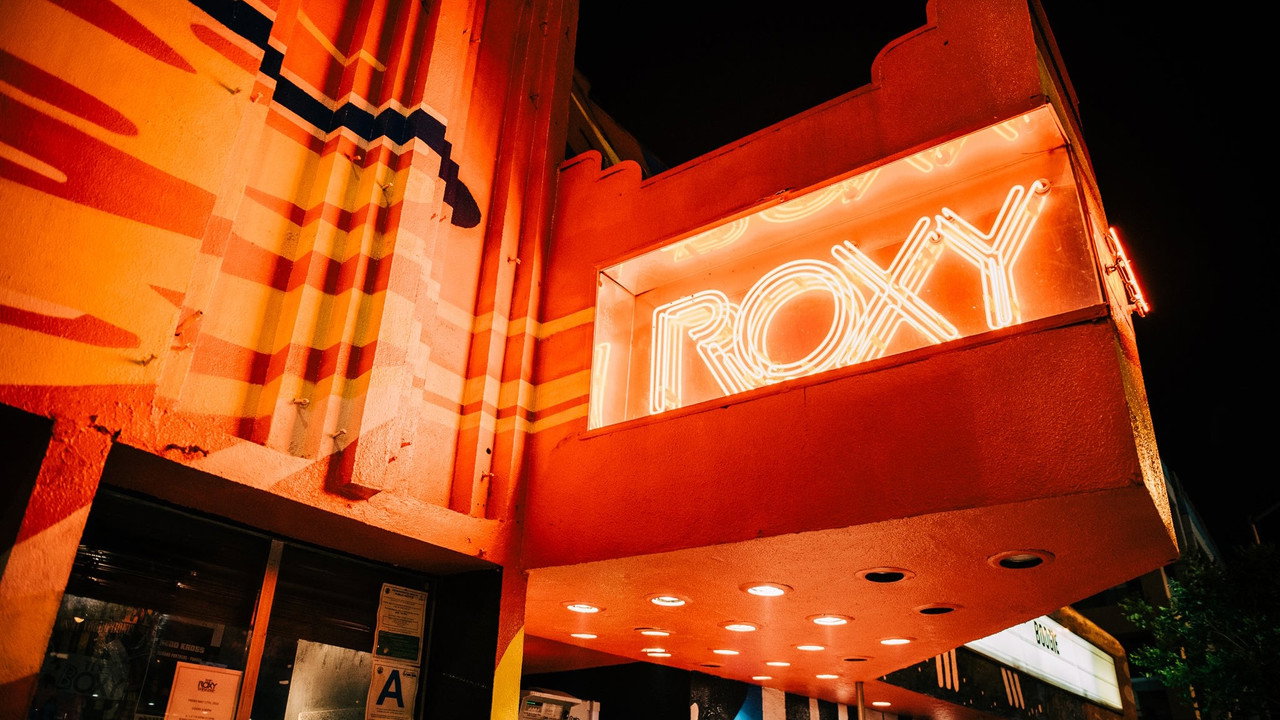 Avril Lavigne: Live from The Roxy Theatre backdrop