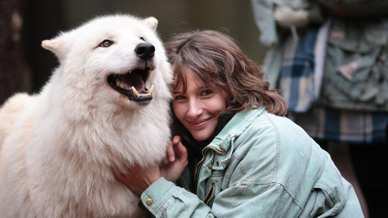 Helene Grimaud: Living with Wolves backdrop