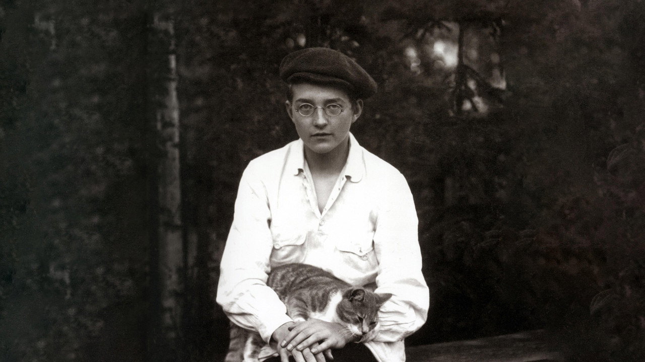 Dmitri Shostakovich: A Man of Many Faces backdrop