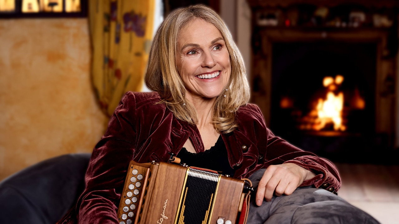 Tradfluencer - The Sharon Shannon Story backdrop