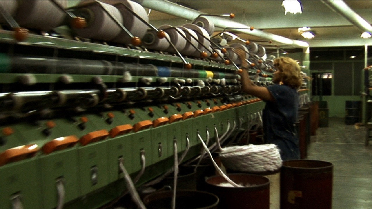 5 Factories: Worker Control in Venezuela backdrop
