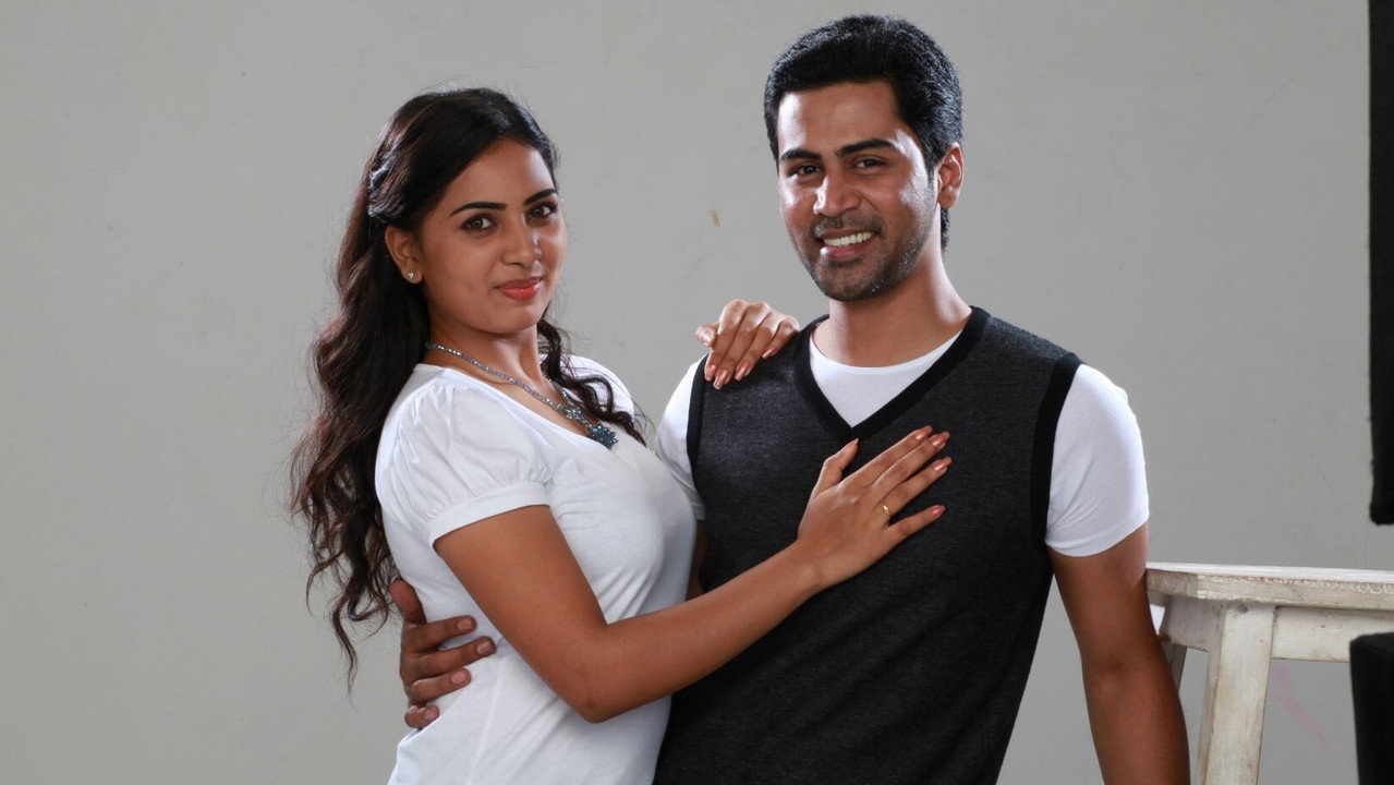 Puriyadha Anandam Puthithaga Arambam backdrop