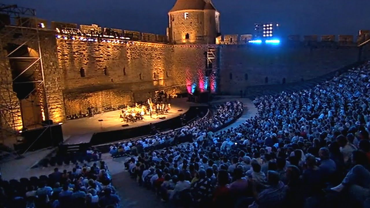 Nigel Kennedy Vivaldi Live a La Citadelle backdrop