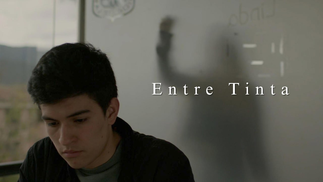 Entre Tinta backdrop