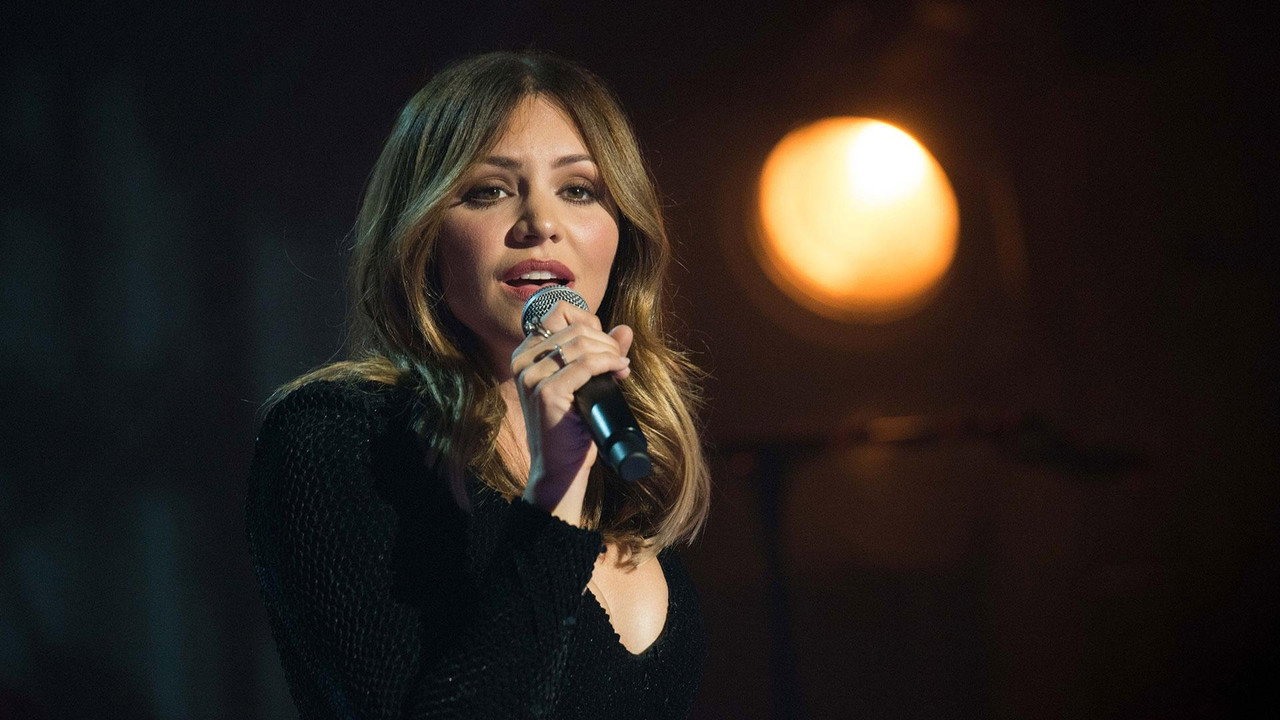 Katharine McPhee: Live on Soundstage backdrop
