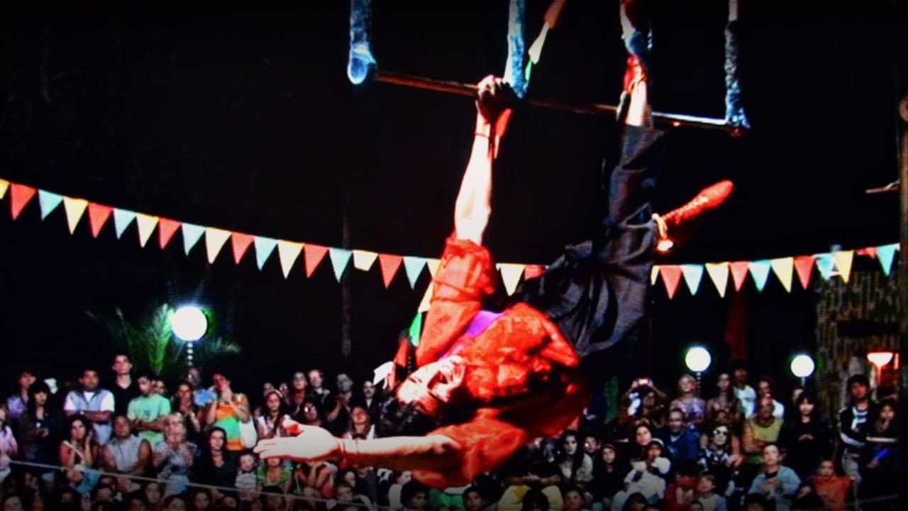La carpa invisible. Familia de circo backdrop