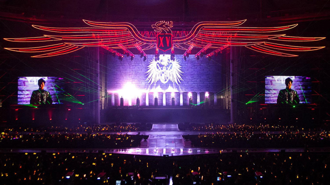 Shinhwa Live 3D - The Legend Continues backdrop