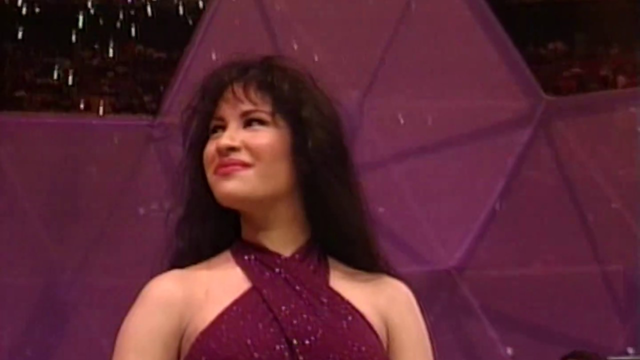 Selena Live! The Last Concert backdrop