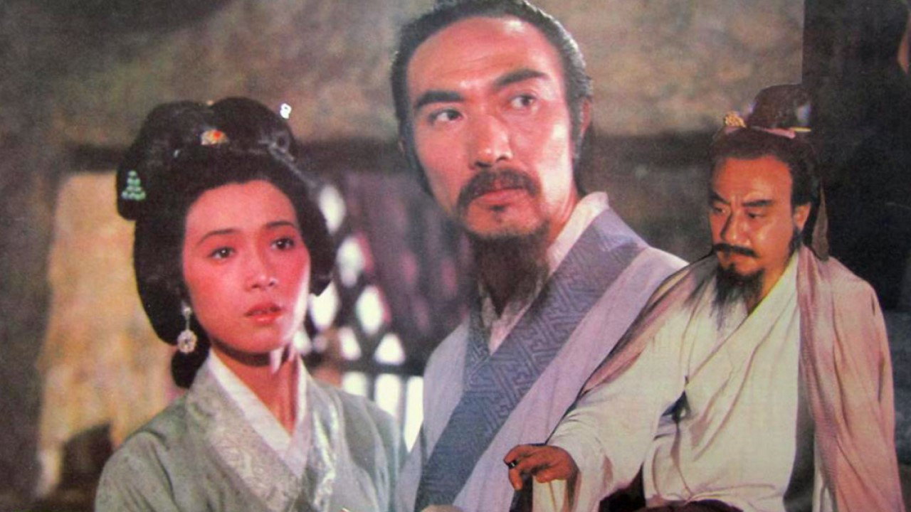 Hua Tuo and Cao Cao backdrop