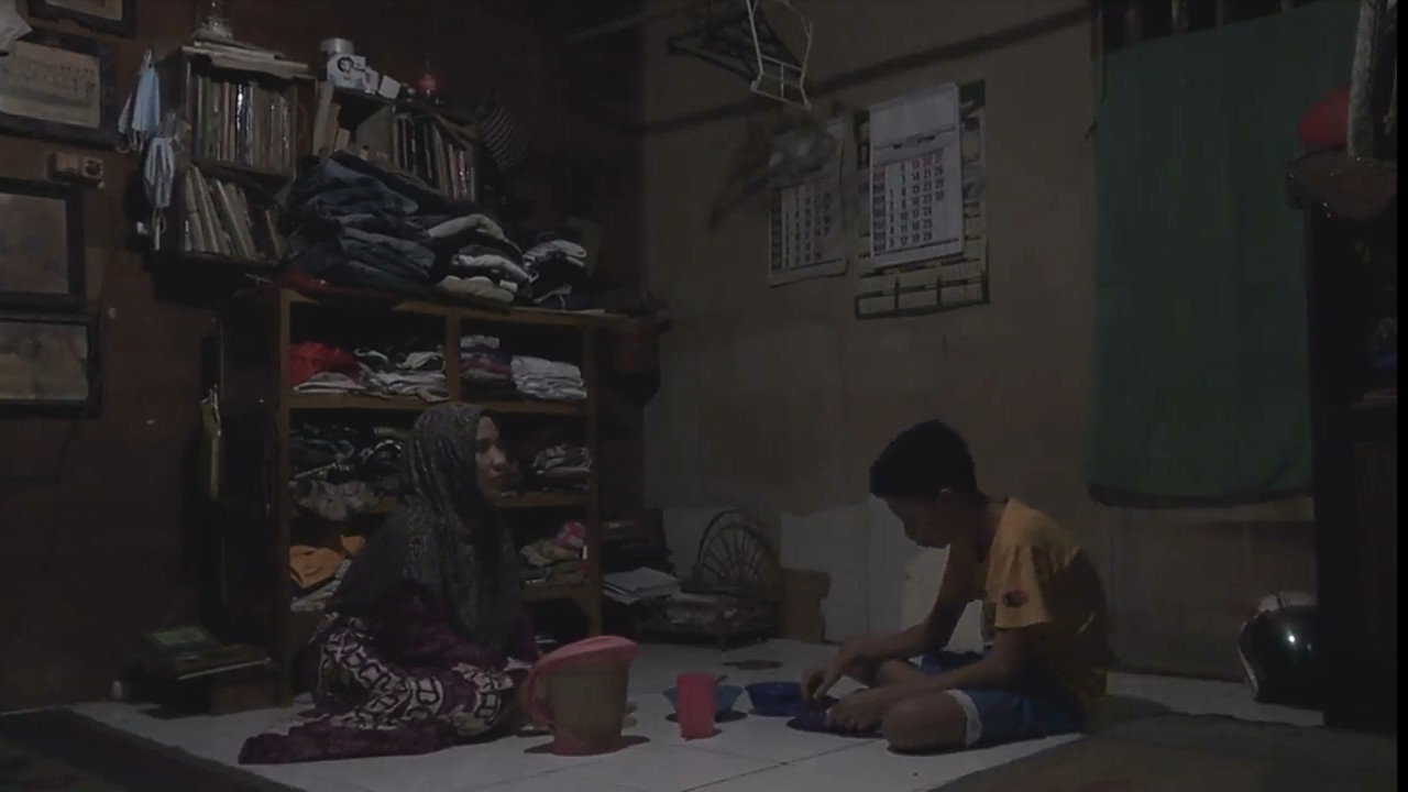 Bayangan yang Tak Hendak Kau Lihat backdrop