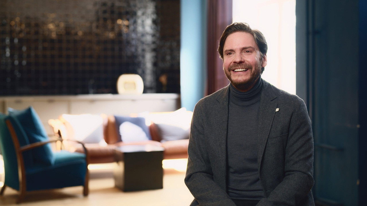 Daniel Brühl: Breaking Bad backdrop