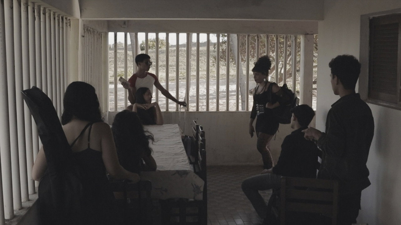 Em Pânico 2 backdrop