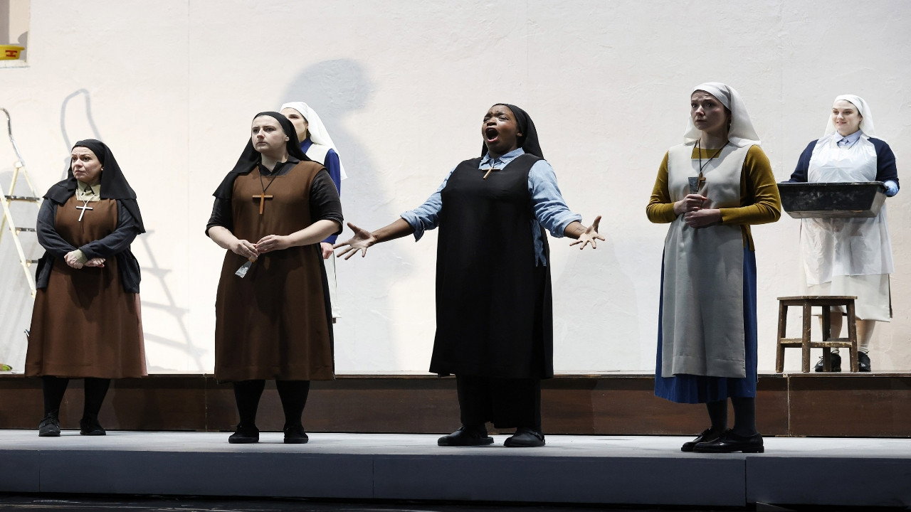Dialogues des Carmélites - Opéra Orchestre Normandie Rouen backdrop