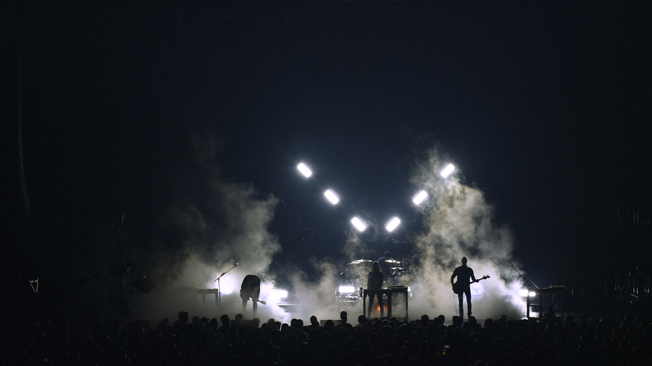 Metric: Dreams So Real (Live In Concert) backdrop