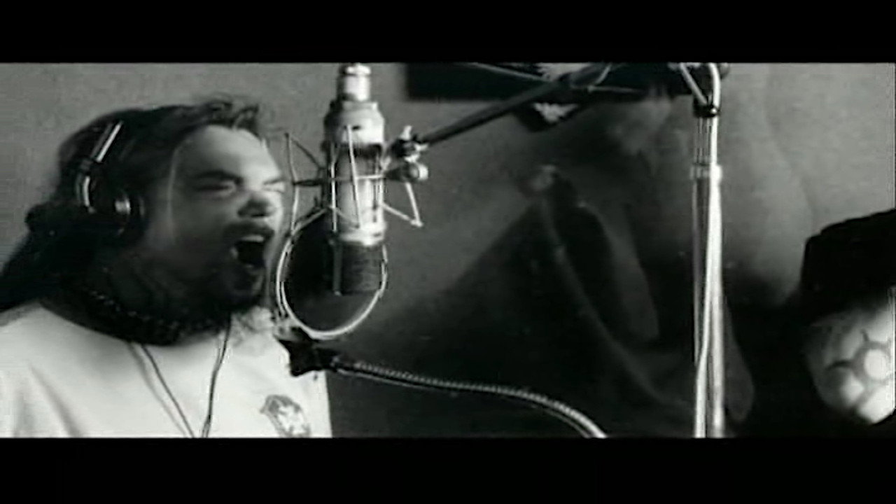 Soulfly - The Song Remains Insane backdrop