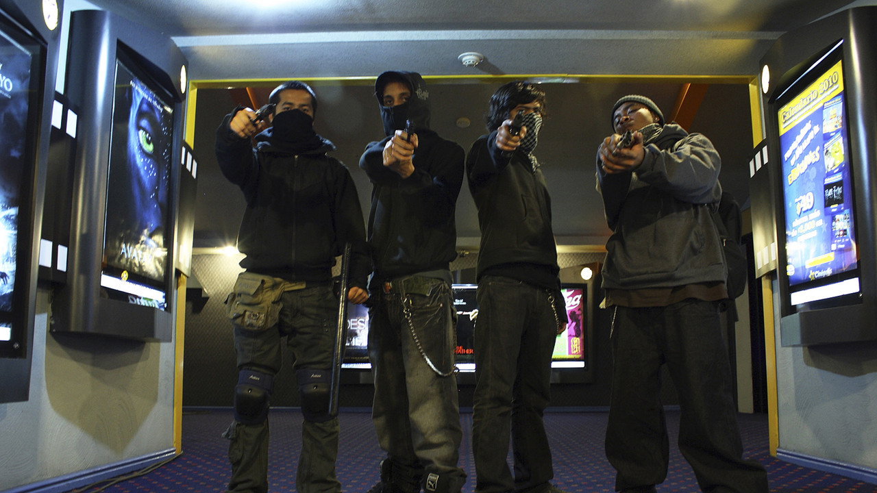 Asalto al cine backdrop