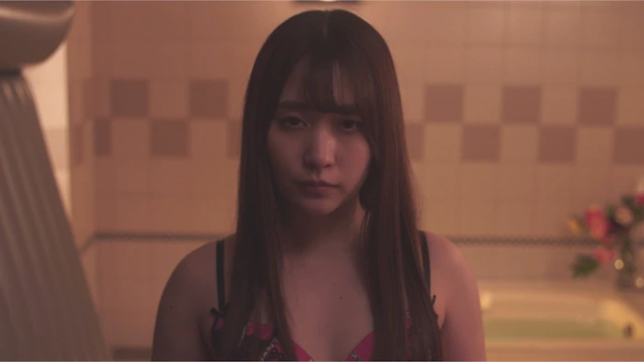 Tsurekomu onna: Shita gari bocchi backdrop