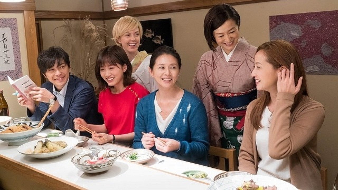 Eating Women backdrop