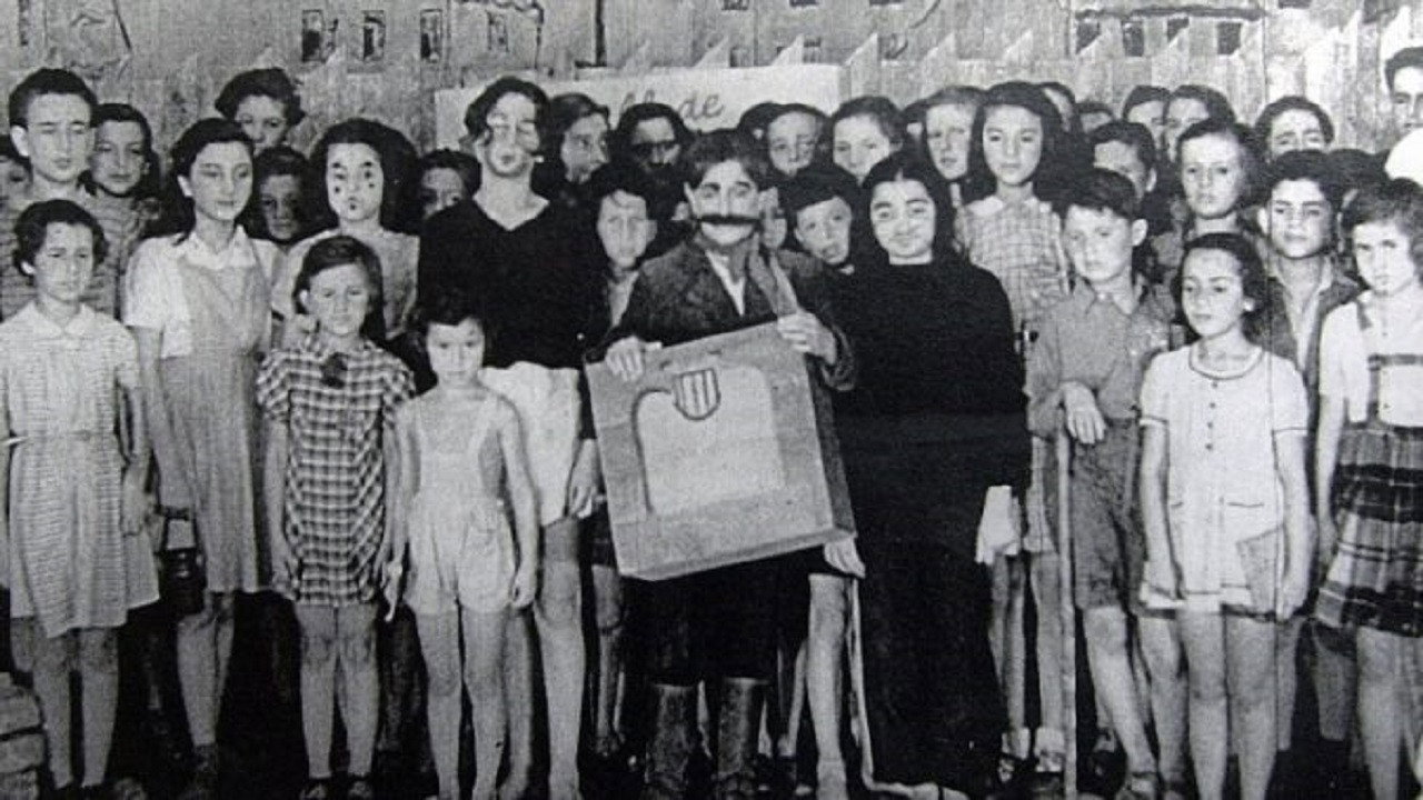 Les Enfants de Terezin et le Monstre à Moustache backdrop