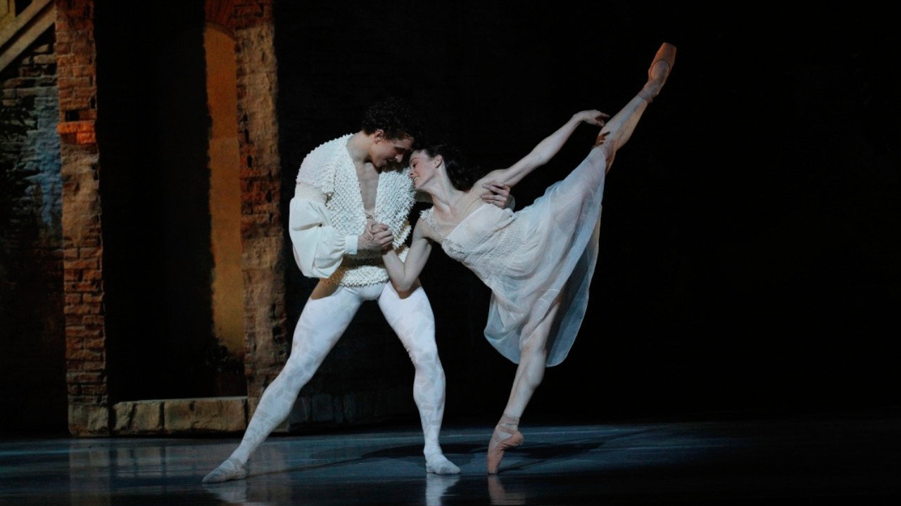 Graeme Murphy's Romeo & Juliet backdrop