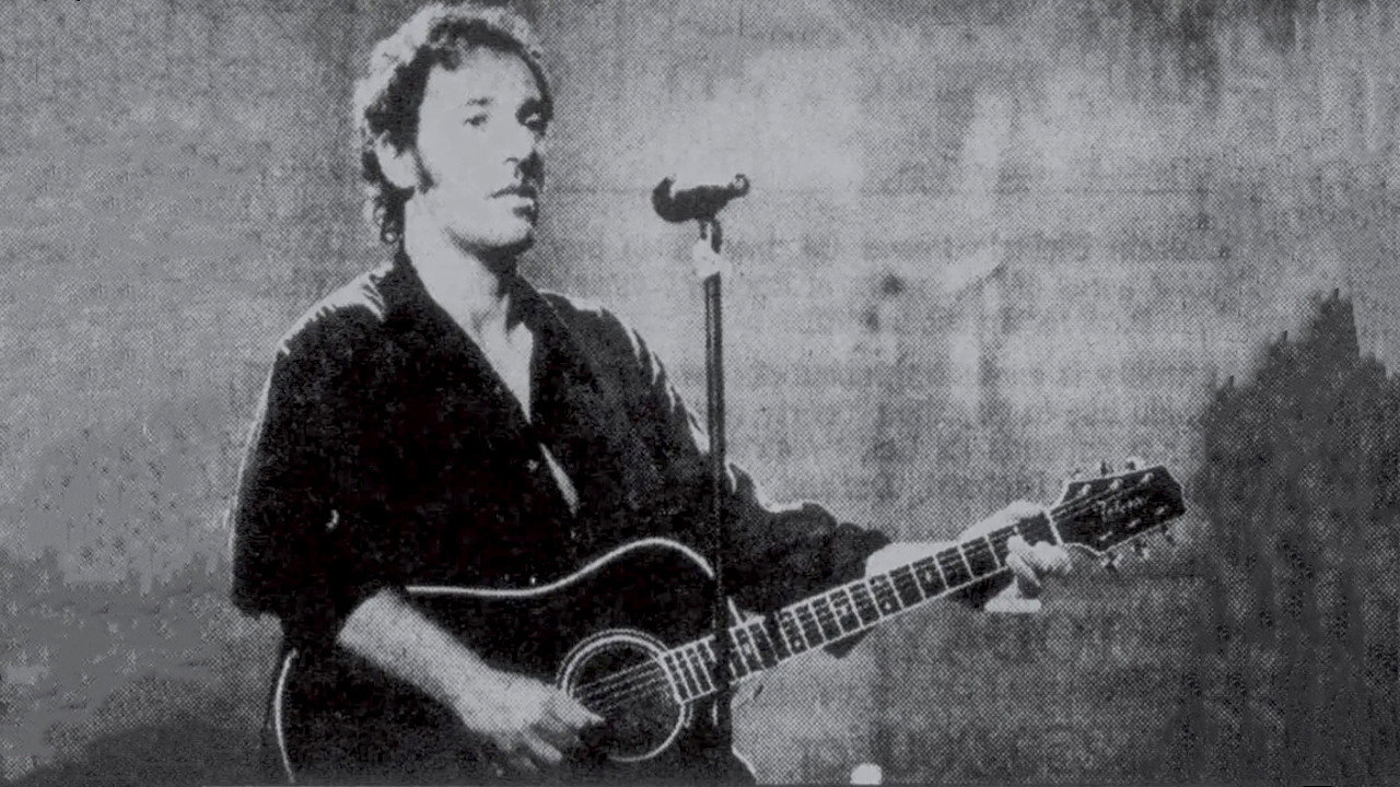 Bruce Springsteen: In Concert/MTV (Un)Plugged backdrop
