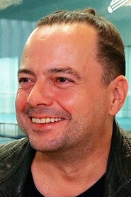 Tomi Okres