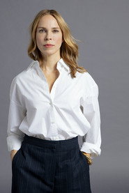 Anneke Kim Sarnau