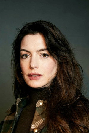 Anne Hathaway portrait