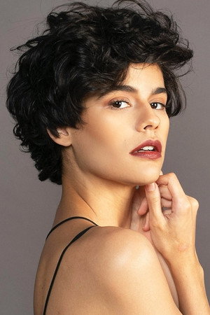 Arianne Botelho portrait