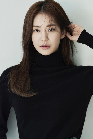Jung Yoo-jin portrait