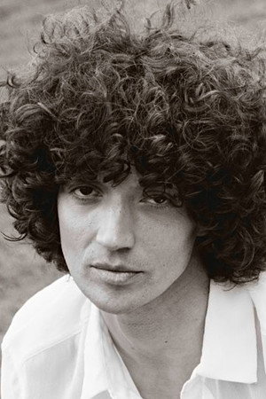 Lee Bridgman portrait