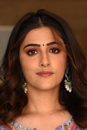 Nupur Sanon portrait