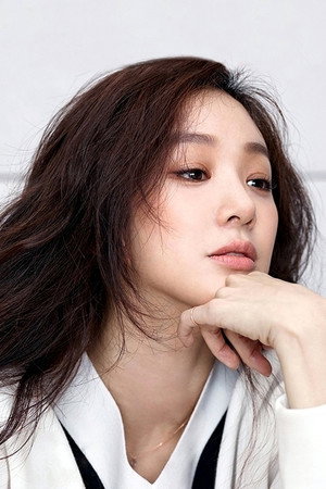 Jung Ryeo-won portrait