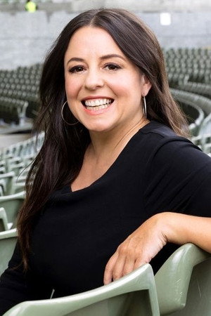Myf Warhurst portrait
