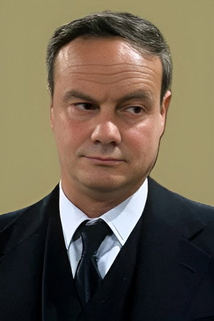 Glynn Edwards portrait