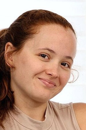 Red Eviee portrait