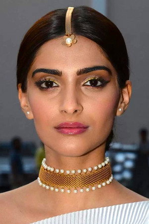Sonam Kapoor Ahuja portrait