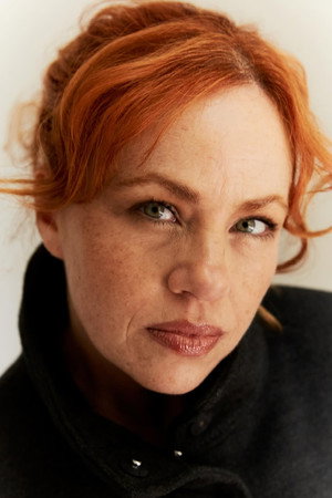 Karine Teles portrait