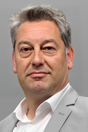 Özhan Carda portrait