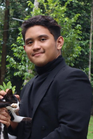 Samson Efrata portrait