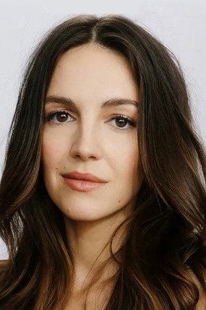 Ella Hunt portrait