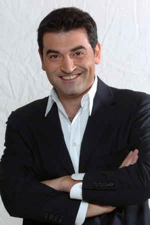 Max Giusti portrait