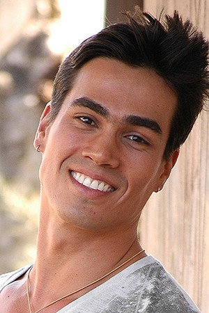 Diogo Oliveira portrait