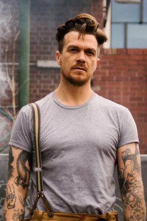 Aaron Schuppan portrait