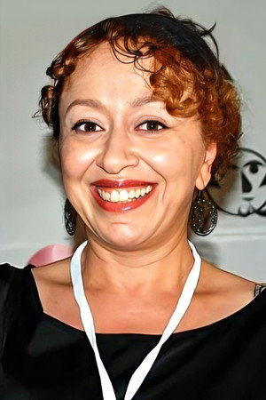 Şebnem Sönmez portrait
