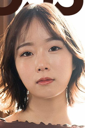 Mao Watanabe portrait