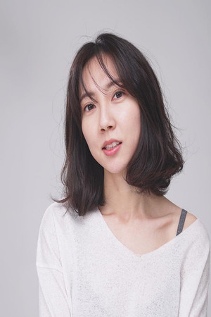 Joo Ye-rin portrait