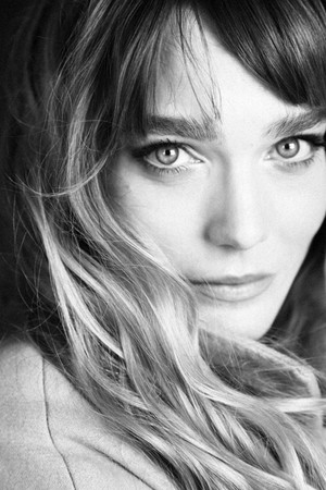 Dana Frider portrait