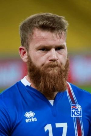Aron Gunnarsson portrait