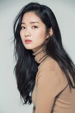 Kim Hye-yoon portrait
